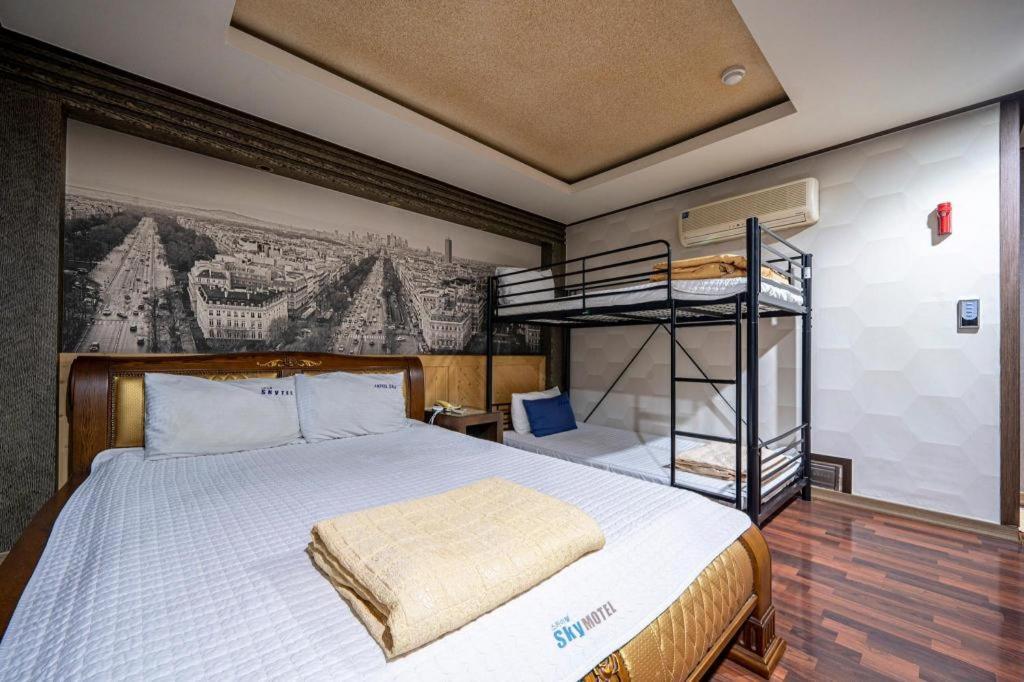Sky Hotel Changwon Extérieur photo