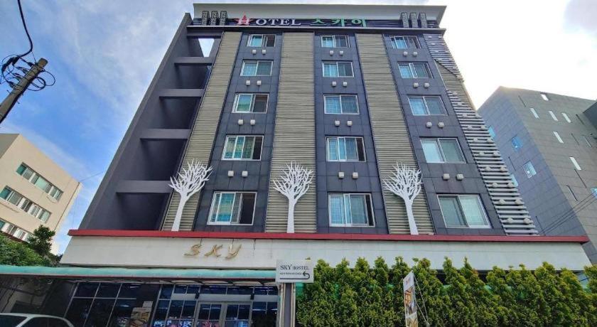 Sky Hotel Changwon Extérieur photo